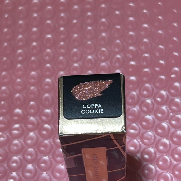 Fenty Beauty Gloss Bomb Oil - Coppa Cookie - Picture 5 of 5